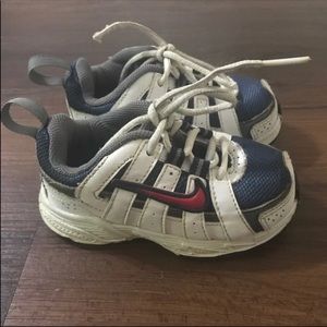 5 for $25🎈 Toddler Nikes
